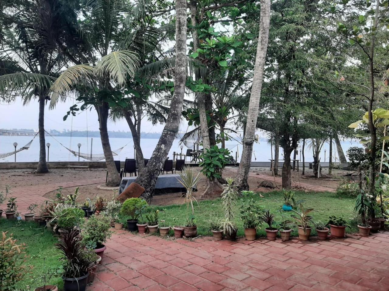 Cheenavala Fishing Homestay Kochi Bagian luar foto